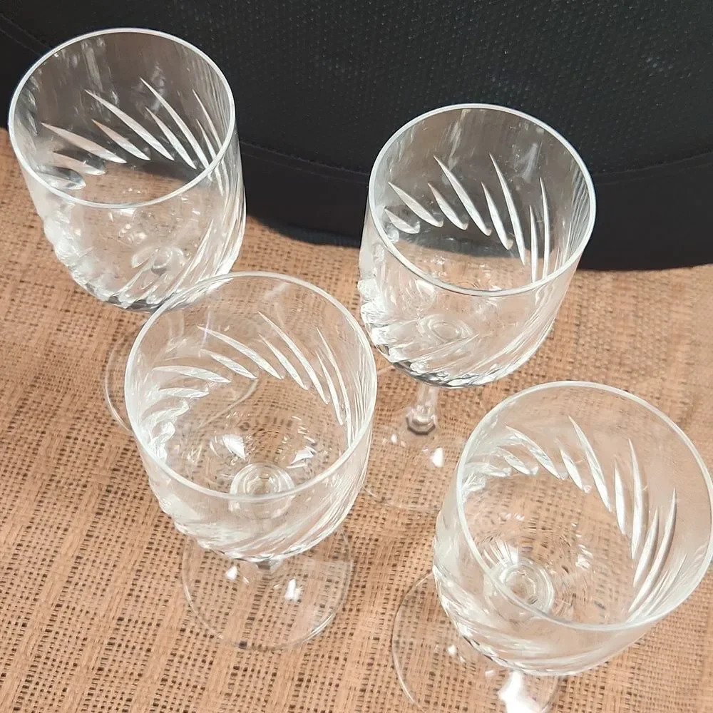 Crystal Clear Wine Glass Set of 4